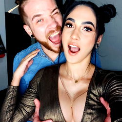 Sensuele Model in Colombia - HotKingAndQueen