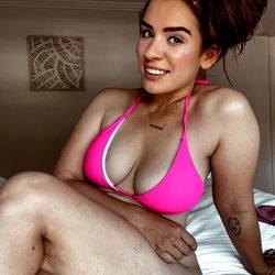 Sensuele Model Lucy Banks: Onmiddellike Bekykplek 🔴