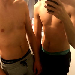 Speelse Gesellige Geskeer – OnlyFans Model Two Lads