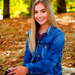 Pragtige Vrou se Foto in 'n Denim Jakie - Ideaal vir Versending!