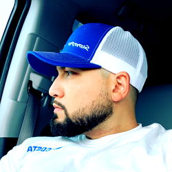 Pragtige Manlik Model – Unieke Uitbeelding