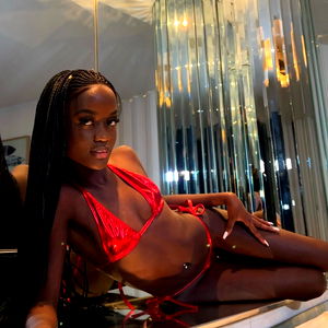 19 Girl Next Door๐ธ๐พ photo