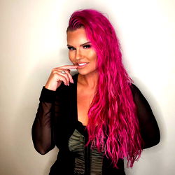 Pragtige Model met Lange, Vlekvul Haar - OnlyFans Streek