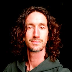 Model Ryan - 'n Unieke Voegstuk aan Jou Feed