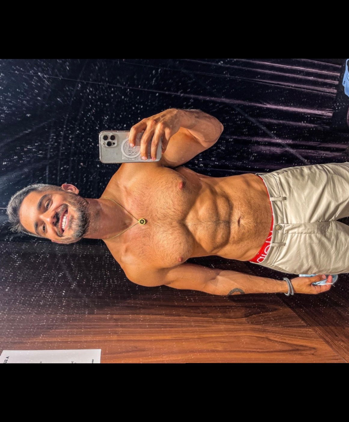 William  9 INCH (top 0.1%) photo