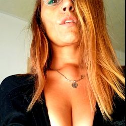 Pragtige Vroue Model - OnlyFans Uitvoerige Beskrywende Data