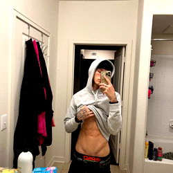 Sensuele Model in Sweetskoon - OnlyFans Inspirasie