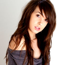 Pragtige Vrou in Swart Top – OnlyFans Model