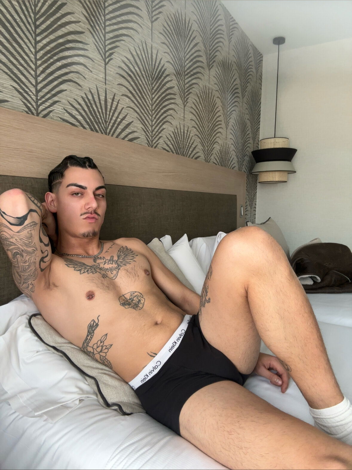 🄸🅅🄰🄽 🄹🄴🄽🄽🄴🅁 🦊 photo