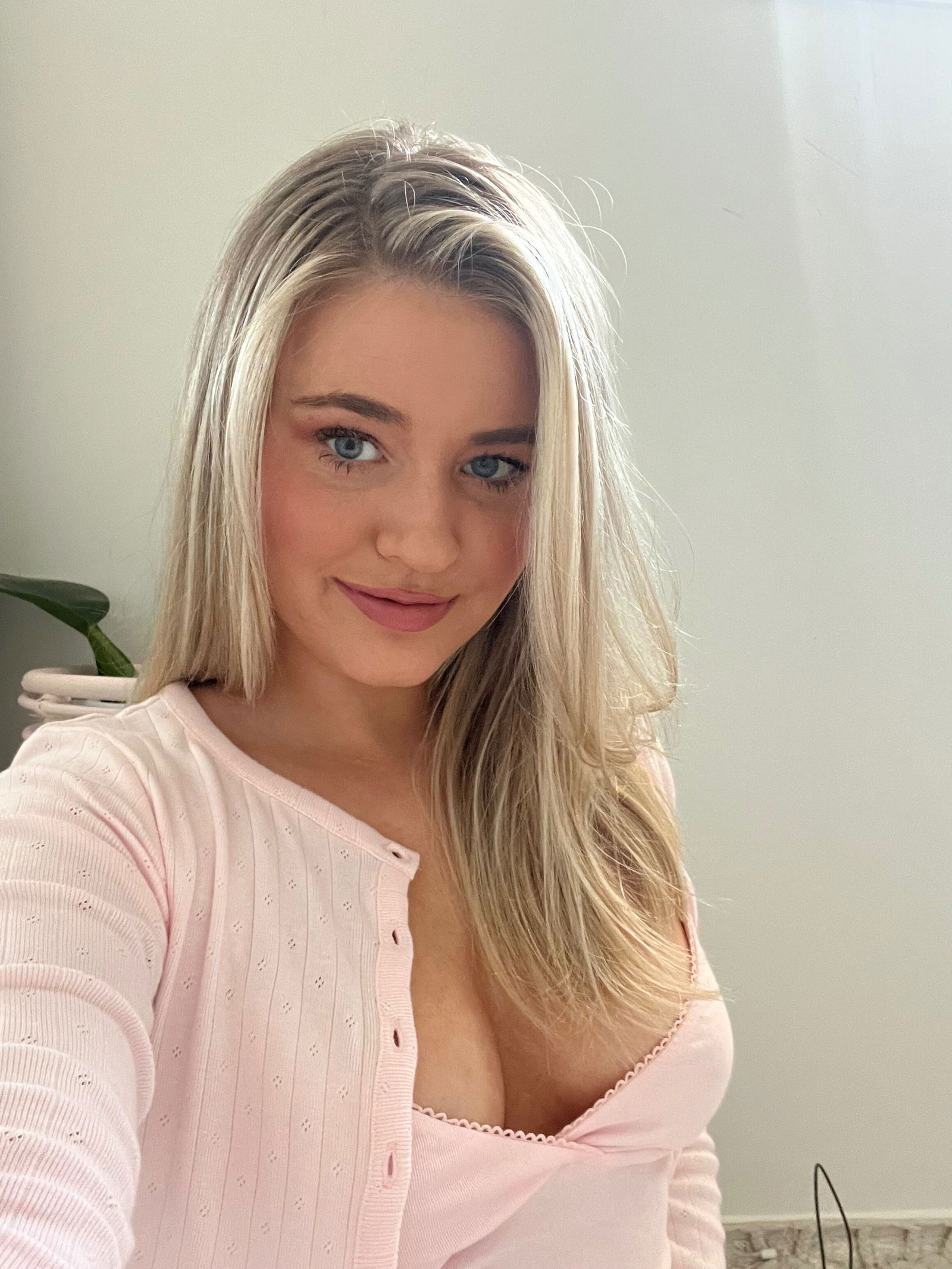 Havana❤️ Your GF photo