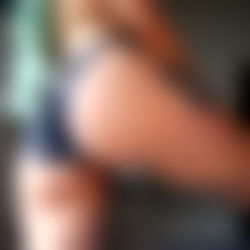 Violet Moreau- ๐ MILKING QUEEN ๐คซ๐ฆ photo