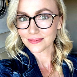 Pragtige Vrouelike Model in Las Vegas – Unieke Afbeelding