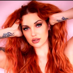 Pragtige Rode Haar Model – Cici Anders 🖤💦