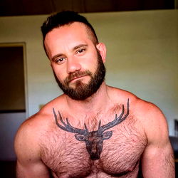 Pragtige Man met Baard - OnlyFans Model