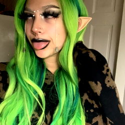 Pragtige OnlyFans Model – RinaKitty 🌱