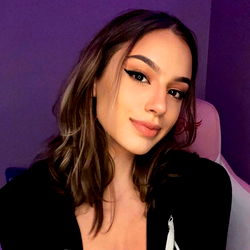 Pragtige Vrouelike Model vir OnlyFans - Issy 👾