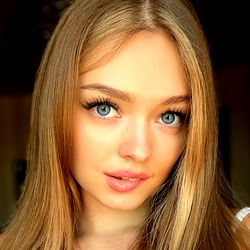 Pragtige Model met Blond Haar - Unieke Foto