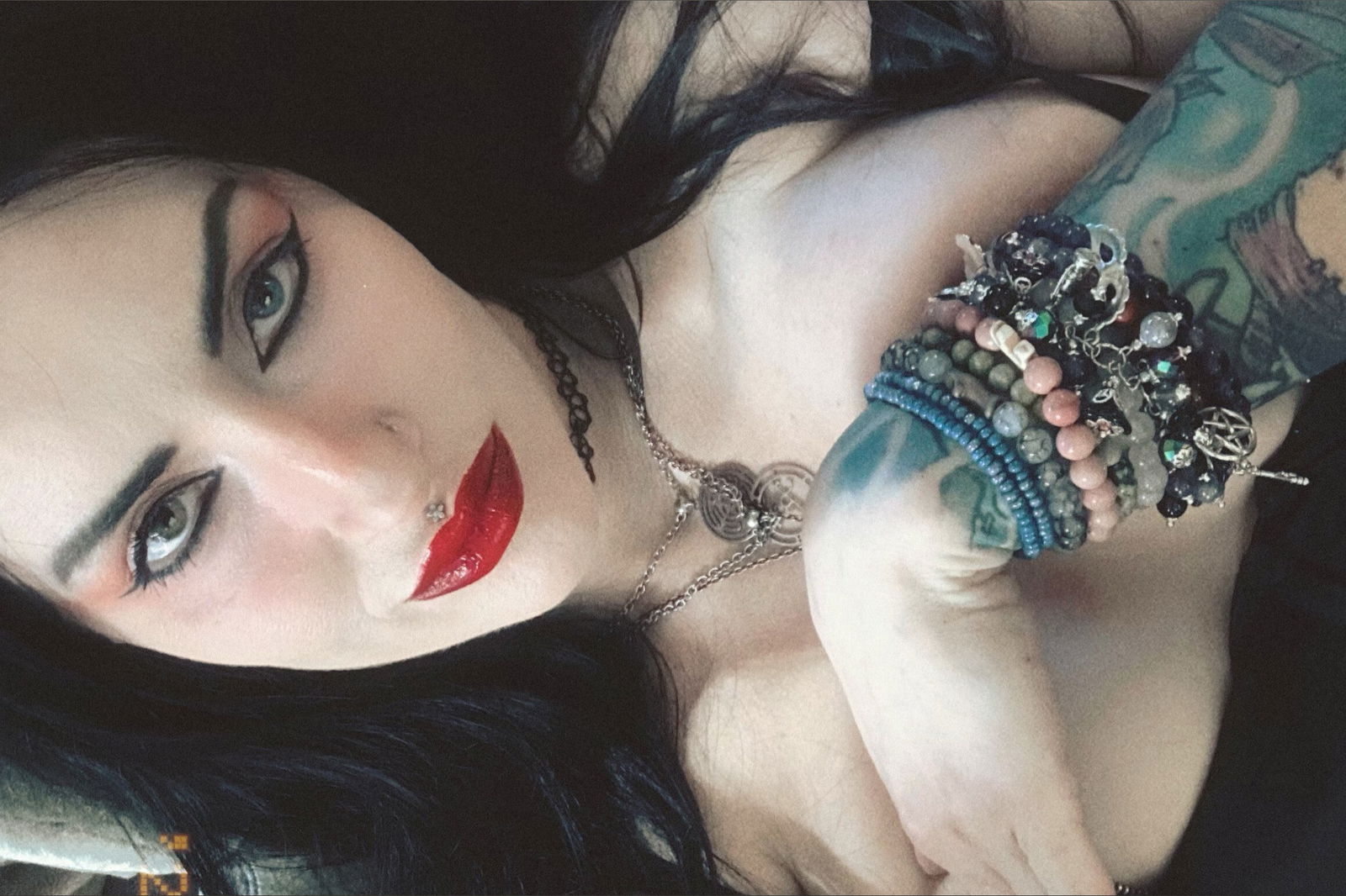 Hillary (Pokket) photo