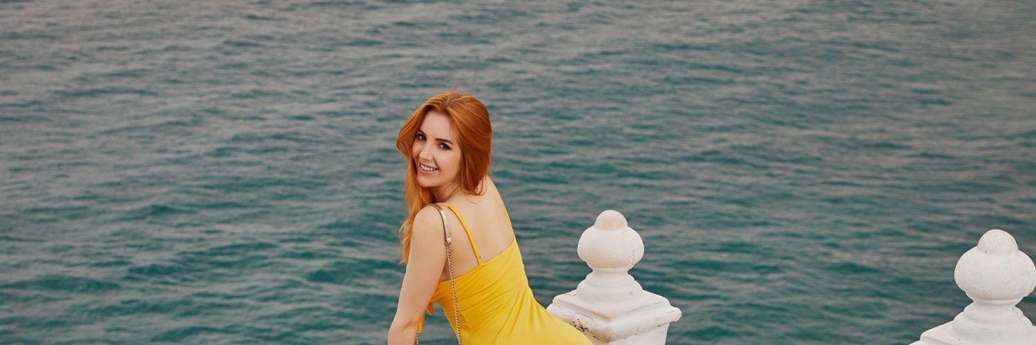 Scarlett Jones photo