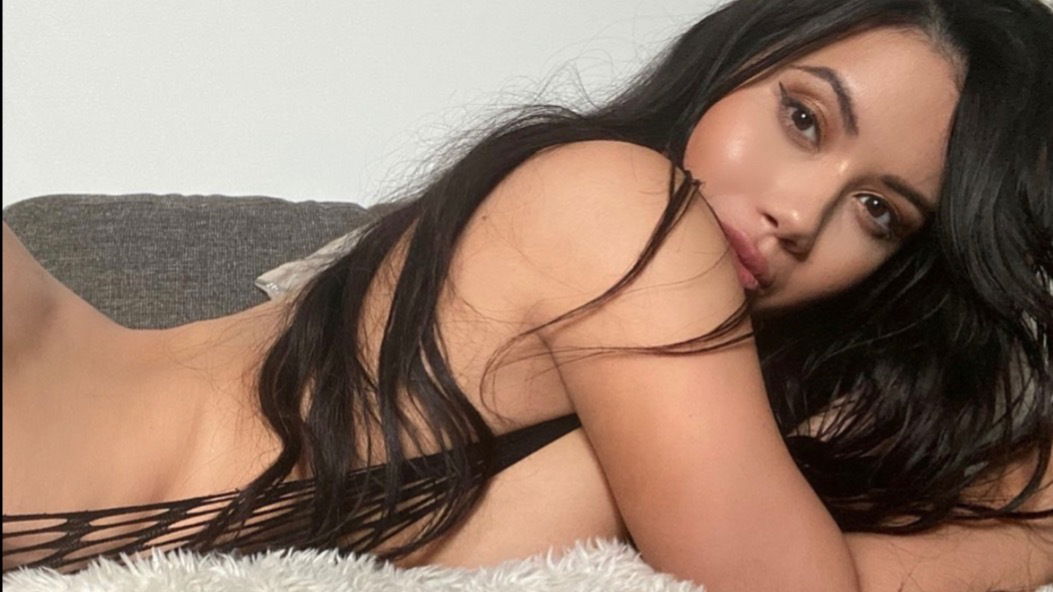 Nicole Snow ❄️ photo