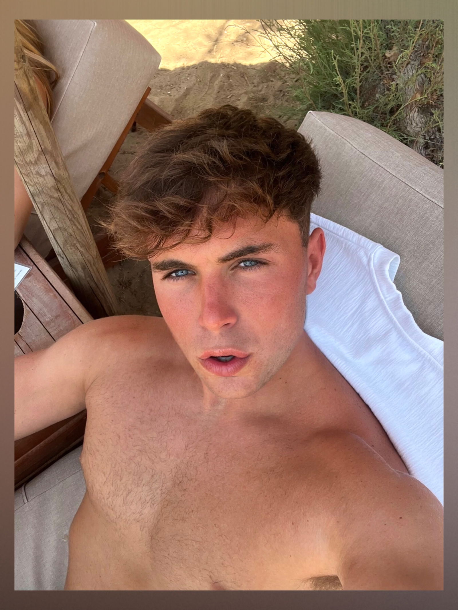 brad👅👅👅 photo