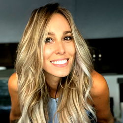 Pragtige Vrouelike Model – Shelby Renee