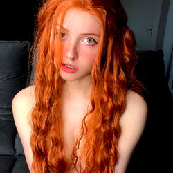 Pragtige Rooiborsentrummodel - Unieke Posering