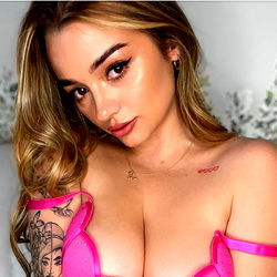 Pragtige Vrouelike Model vir OnlyFans - Lana 💦