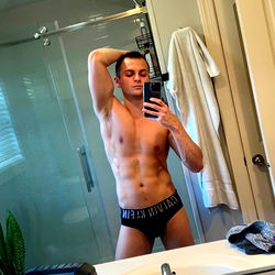 Gesellige Model in Cedar Rapids - Voortref vir Jou Oog!