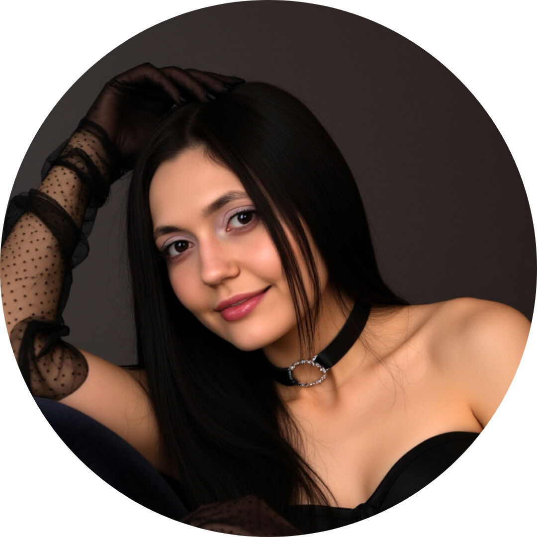 Kari 🤍 Your favourite girl 🪩 photo