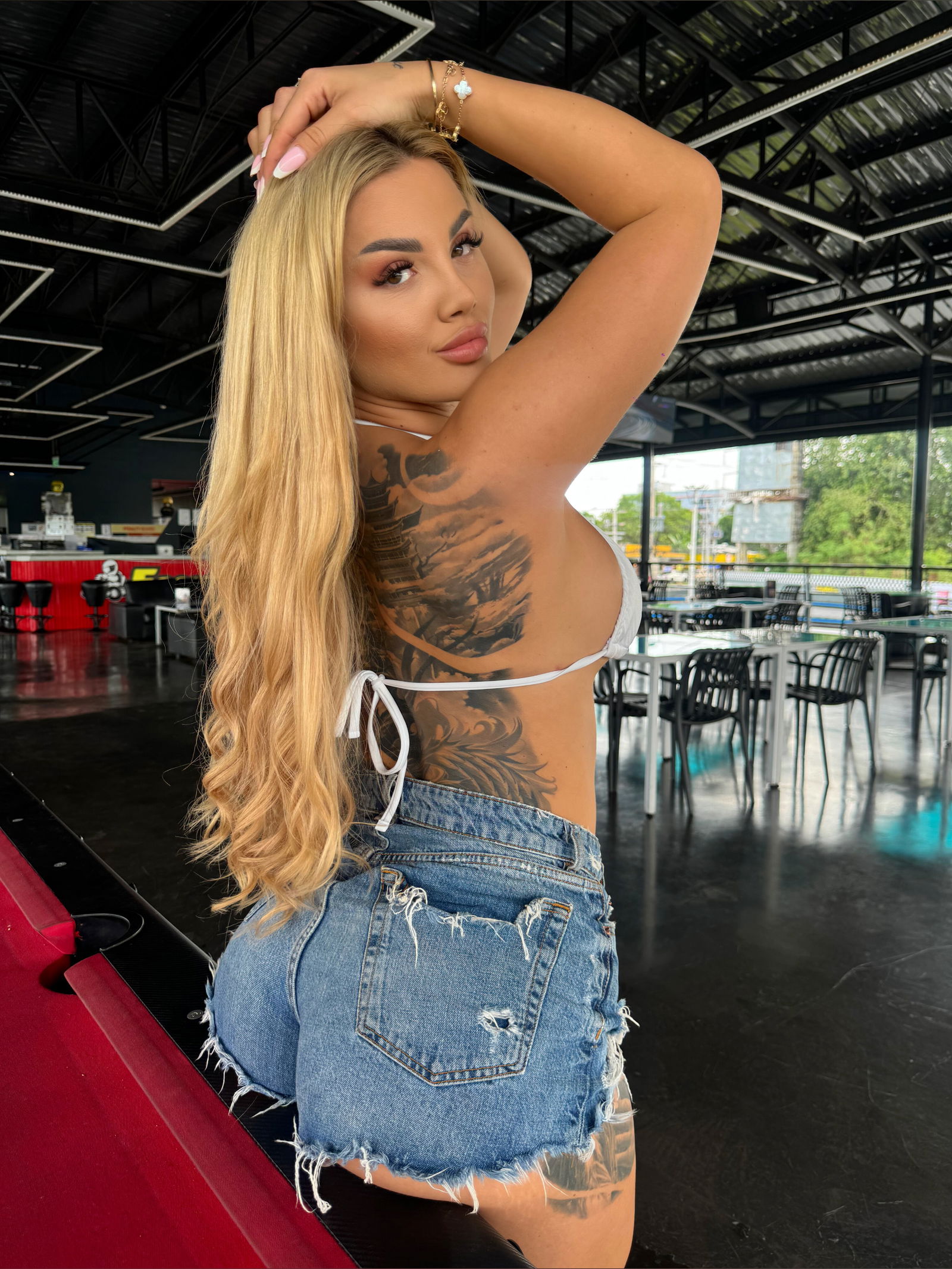 Kimberdee model photo