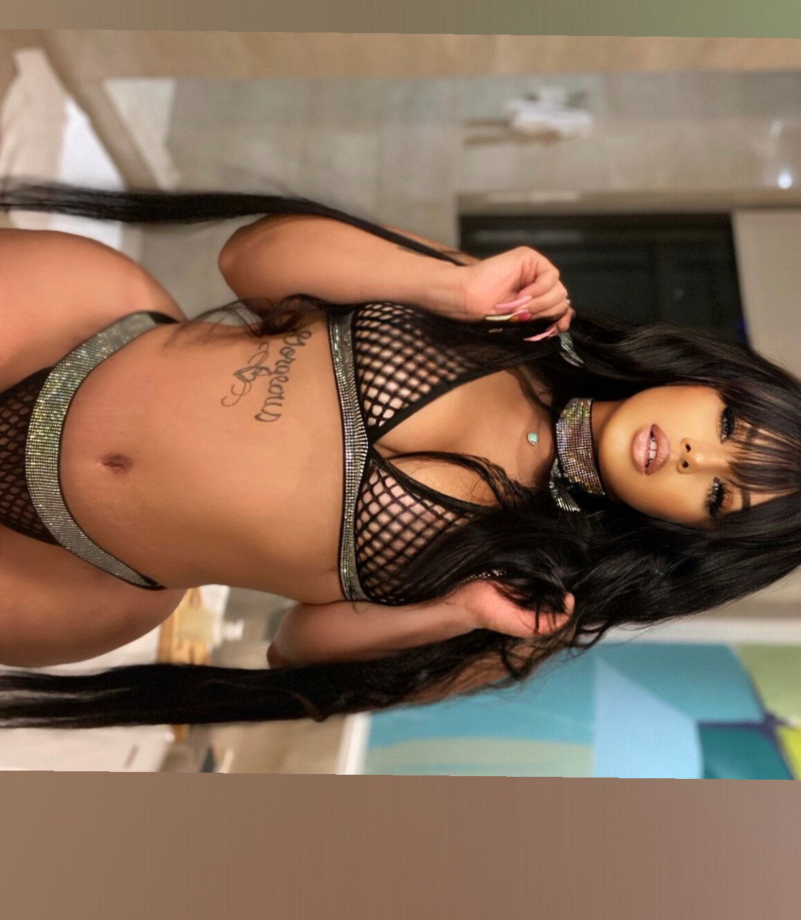 𝓴𝔂𝓻𝓪𝓵𝓪𝓬𝓮𝓭 photo