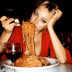 Pragtige Vroue Model – Een Unieke Foto