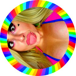 Pragtige OnlyFans Model KyLIE F*CKING RAe - Verken haar pragtige voorkoms!