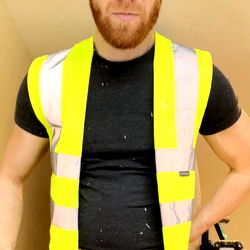 Pragtige Model in Refleksvest - 'Ginger's' Nuutste Foto!