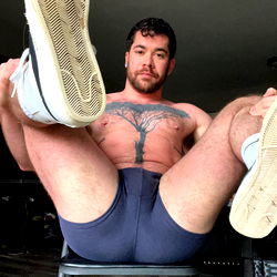 Sensuele Man Model in Volle Kracht – OnlyFans Star