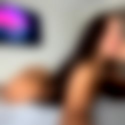 ๐Bianca Noir Premium photo