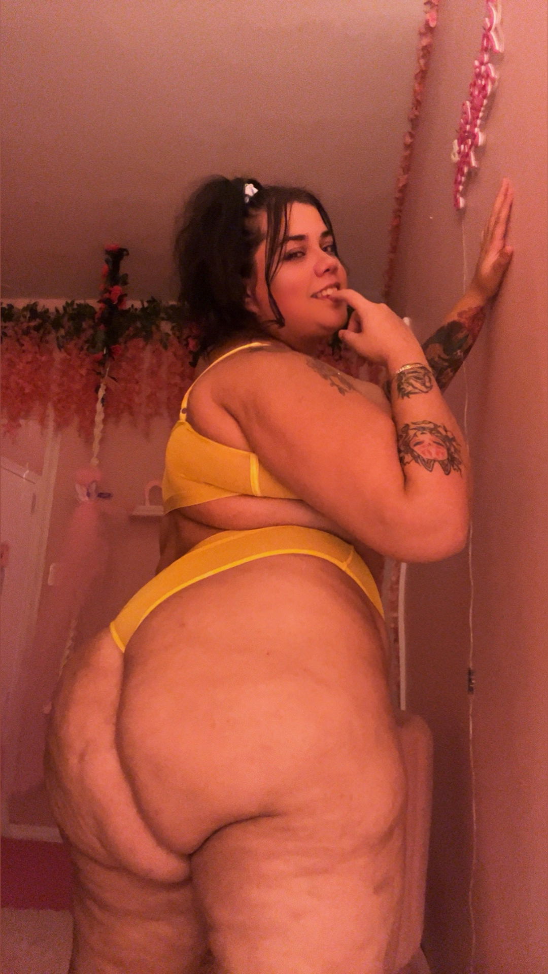 Your Phat GF 😘 photo