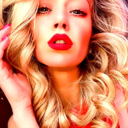 Pragtige Model - AubriLuv se Sensuele Uitbeelding