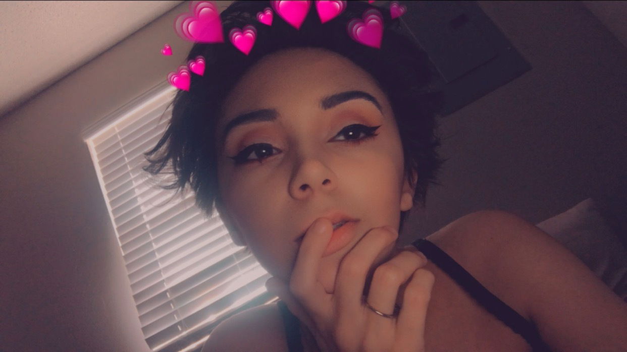 𝐅𝐑𝐄𝐄 𝐑𝐀𝐓𝐄𝐒-𝐙𝐢𝐧𝐤𝐥𝐲𝐧 𝐄𝐱𝐜𝐥𝐮𝐬𝐢𝐯𝐞 photo