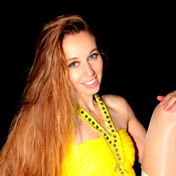 Pragtige Model met Lange Haare - VeronaGymnast