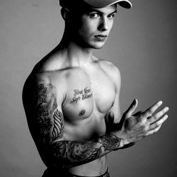 Sensuele Krabbel: 'Tj' in 'n Gooi van die Stad