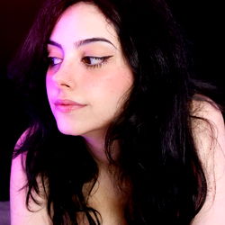 Pragtige Vrouelike Model - Shiftymine