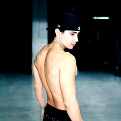 Model in Los Angeles - Een Strikinge Verskyning