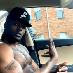 Ontsluit die kragtige aantreklikheid van 'n geselle model