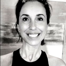 Pragtige Vrouelike Model - Die GA Queen VIP