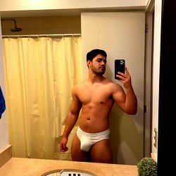 Model in Blote Staat - Een Unieke Verwysing