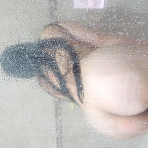 Entra con tarjeta de credito o de debito photo