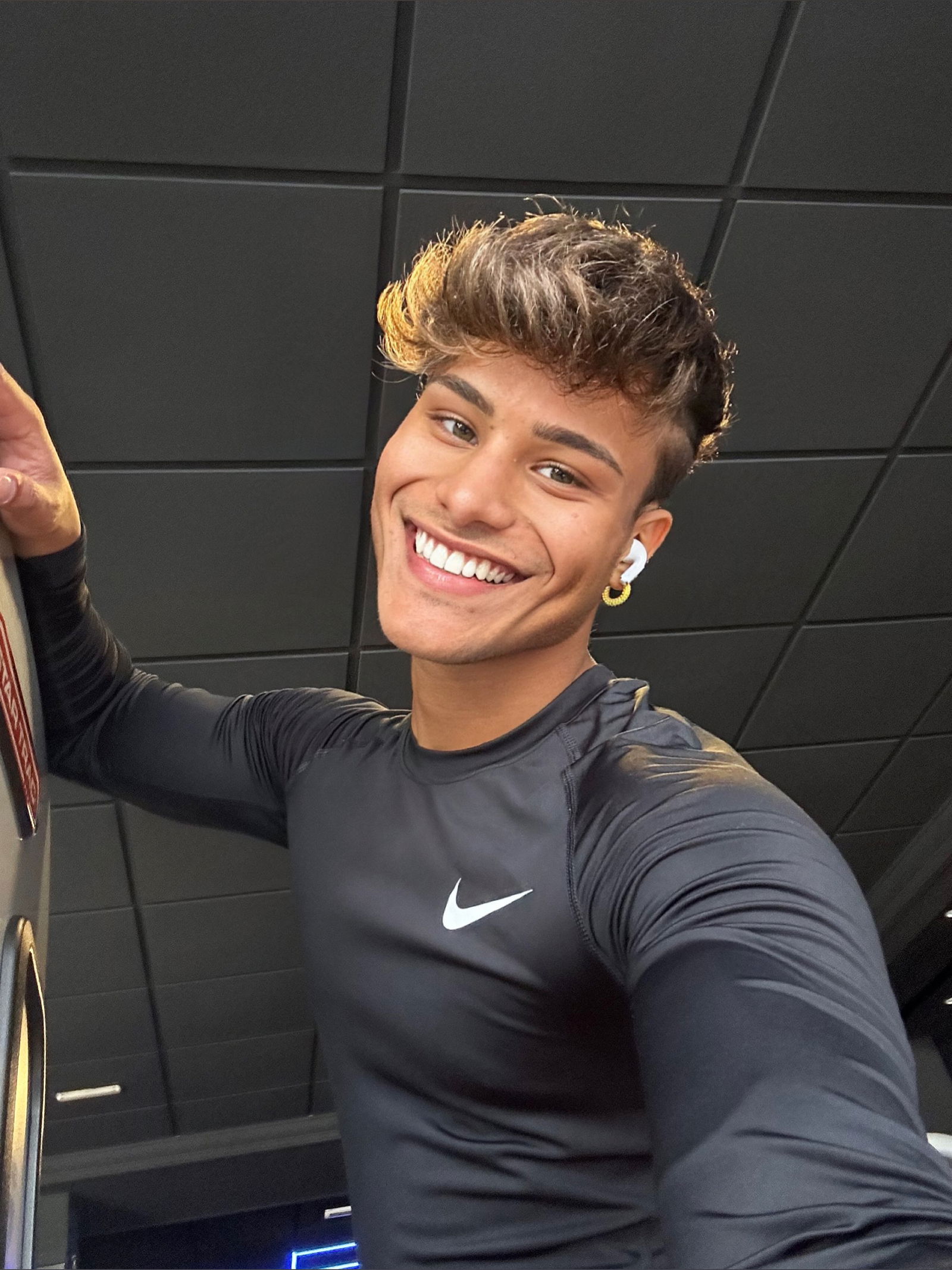 Denis Dosio 𝐓𝐎𝐏 𝟎.𝟏% photo