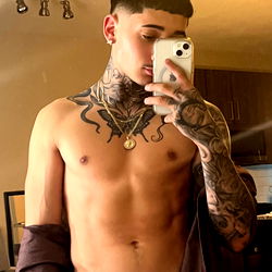 Geselle Model in Houston - J King ⚜️